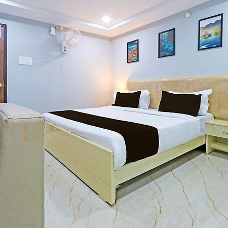 Super Townhouse Qualia Elite S R Nagar Hyderabad Exterior foto