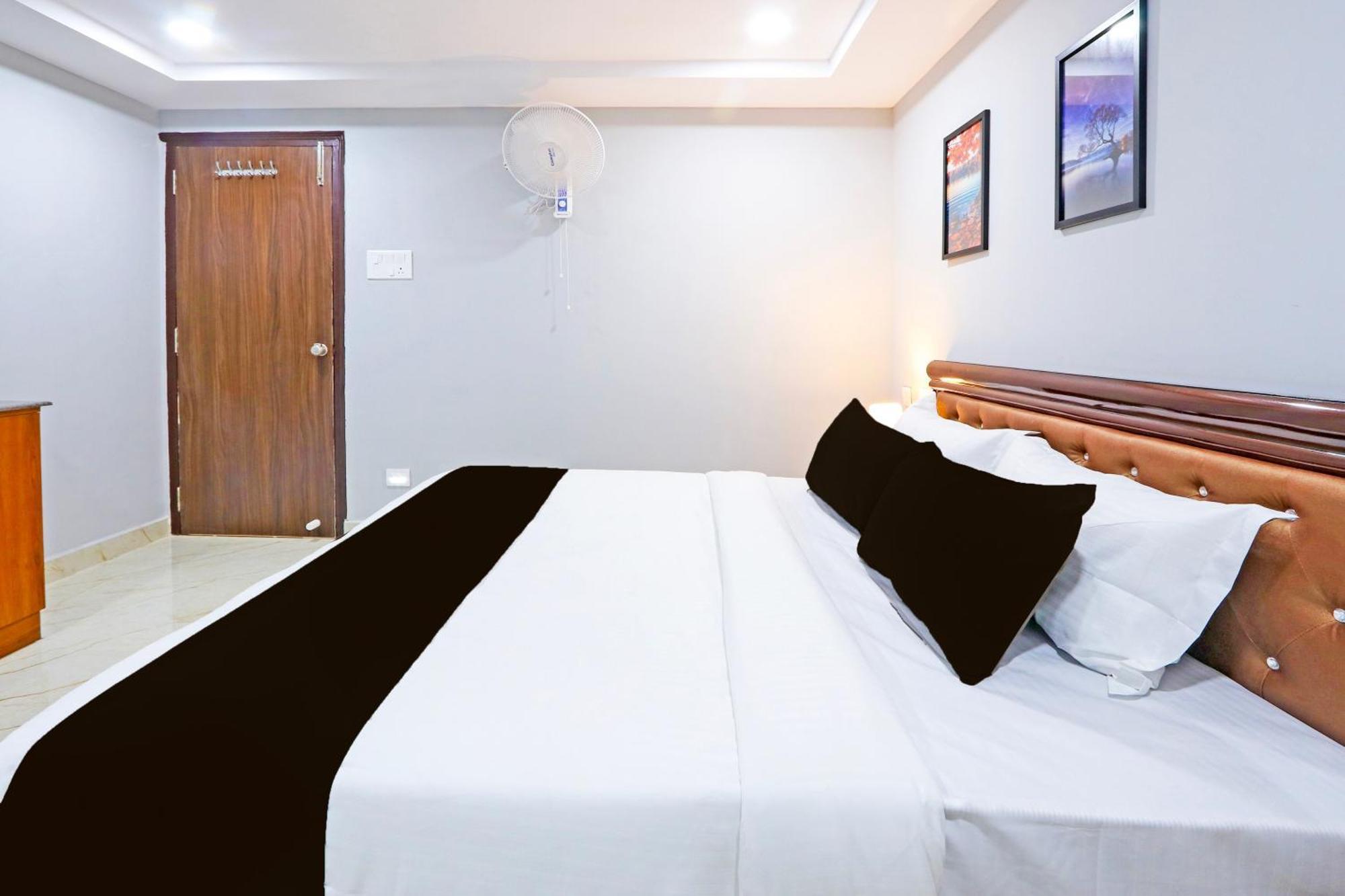 Super Townhouse Qualia Elite S R Nagar Hyderabad Exterior foto