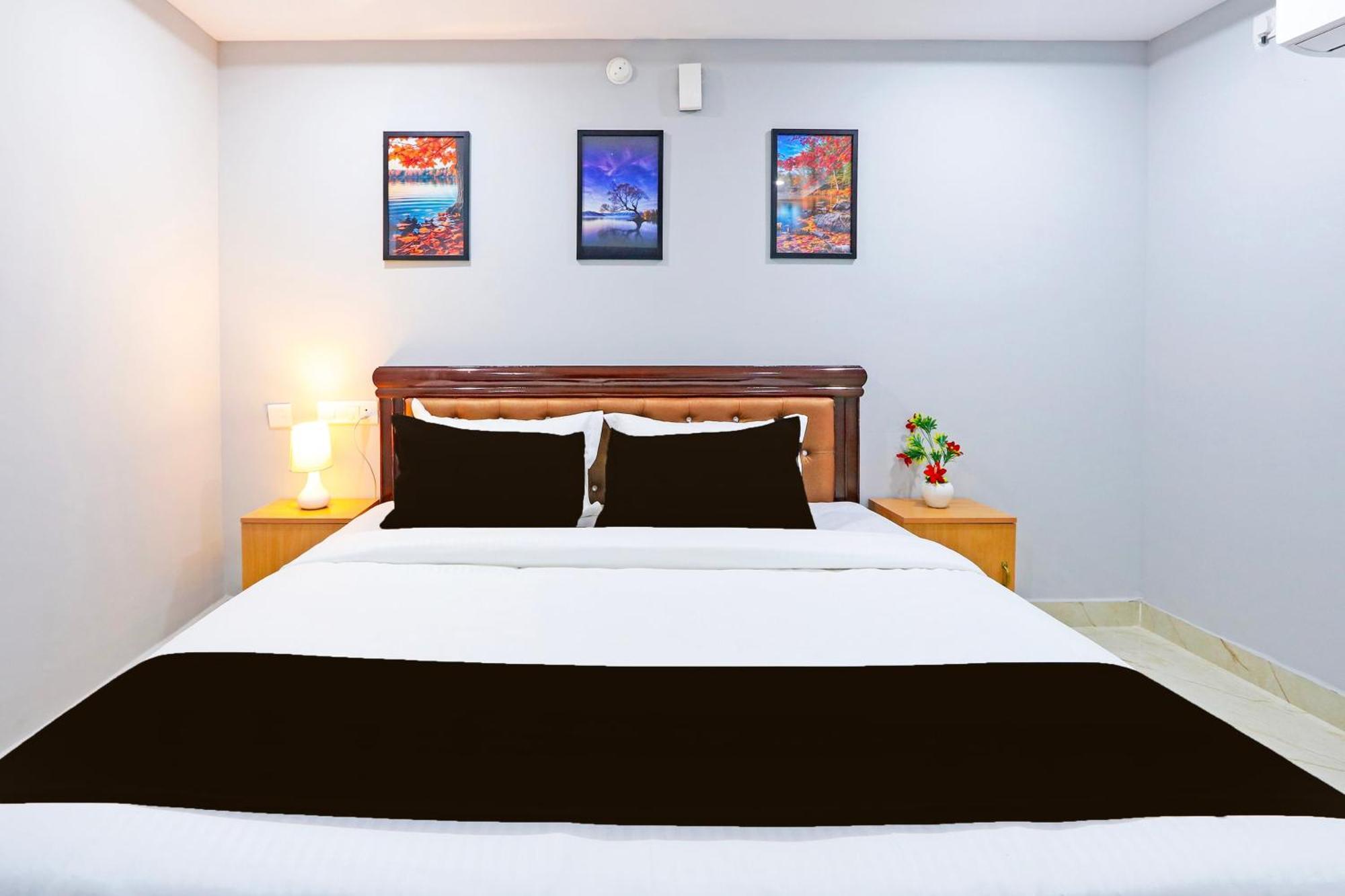 Super Townhouse Qualia Elite S R Nagar Hyderabad Exterior foto