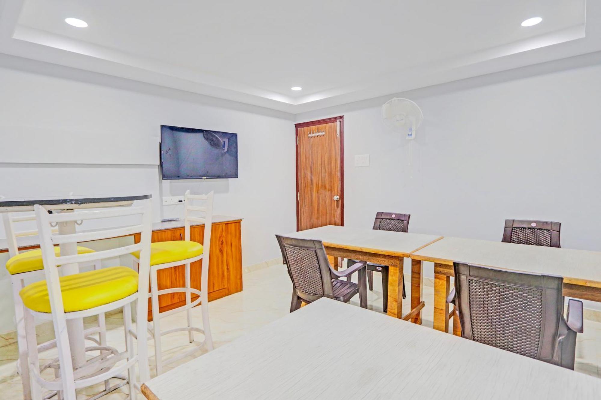 Super Townhouse Qualia Elite S R Nagar Hyderabad Exterior foto